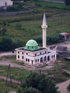 Albania / Shqiperia - Shkodr/ Shkoder / Shkodra: mosque by the river - photo by J.Kaman