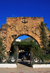 Algrie - Bjaa / Bougie / Bgayet - Kabylie: Porte Sarazine, dit 'Bab El Bahar', la porte de la mer - edifie  l'poque du Sultan El Nacer vers 1070 - rgne des Hammadites - arceau en ogive - photo par M.Torres