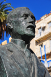 Algrie - Bjaa / Bougie / Bgayet - Kabylie: place Manuel Teixeira Gomes, crivain et prsident portugais, ex-place Patrice-Lumumba - buste ralis par lartiste portugaise, Irene Villard - photo par M.Torres