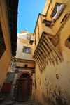 Alger - Algrie: impasse pittoresque et oriel sur corbeaux de bois - Casbah d'Alger - Patrimoine mondial de lUNESCO - photo par M.Torres