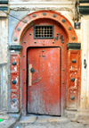Algiers / Alger - Algeria: Moorish door - Kasbah of Algiers - UNESCO World Heritage Site | porte mauresque - Casbah d'Alger - Patrimoine mondial de lUNESCO - photo by M.Torres