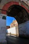Alger - Algrie: Citadelle - Palais du Dey - porte Bab Ejdid - la porte neuve - Fort de la Casbah - Casbah d'Alger - Patrimoine mondial de lUNESCO - photo par M.Torres
