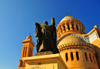 Alger - Algrie: Basilique Notre-Dame d'Afrique - statue du monseigneur Lavigerie, fondateur des Pres Blancs - photo par M.Torres