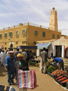 Algeria / Algerie - Ouargla / Wargla: market and mosque - photo by J.Kaman