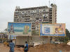 Angola - Luanda: billboards and apartment building / publicidade - Sumol e Leite Moa da Nestle - edifcio residencial - photo by A.Parissis