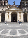 Argentina - Crdoba - the Cathedral - entrance - images of South America by M.Bergsma