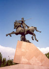 Armenia - Yerevan: statue of Vartan Mamikonian - sculptor E. Kochar - photo by M.Torres