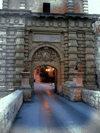 Malta: Mdina - gate to the town - Vilhena coat of arms (image by ve*)