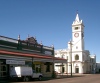 Australia - Charters (Queensland): clock tower - photo by Luca Dal Bo