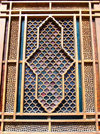 Sheki / Shaki - Azerbaijan: Sheki Khans' palace - external view of a shebeke window - wooden latticework assembled without nails or glue - Khansarai - photo by N.Mahmudova