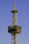 Azerbaijan - Baku: decorative oil tower with clock - waterfront - bulvar - photo by M.Torres