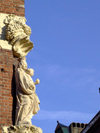 Belgium - Brugge / Bruges (Flanders / Vlaanderen - West-Vlaanderen province): the Madonna on a corner - house detail - Unesco world heritage site (photo by M.Bergsma)