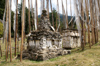 Bhutan - Bumthang valley - stupa and mani wall, near Konchogsum Lhakhang - photo by A.Ferrari