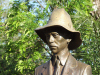 Brazil / Brasil - Foz do Iguau (Parana): statue of Frederico Engel Rios, tourism pioneer of the Iguazu waterfalls - Parque Nacional do Iguau - photo by M.Bergsma