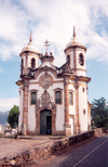 Brazil / Brasil - Brazil - Vila Rica do Ouro Preto (Minas Gerais - UNESCO world heritage): igreja de So Francisco de Assis - Barroco Mineiro / So Francisco de Assis church - Baroque architecture - photo by M.Torres