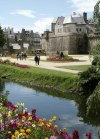 Brittany / Bretagne - Vannes / Gwened (Morbihan): by the canal (photo by Rui Vale de Sousa)