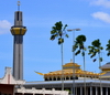Bandar Seri Begawan, Brunei Darussalam: the Royal ceremonial hall with its minaret - Lapau Diraja, Bendahara street - photo by M.Torres