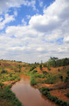 Gitega / Kitega, Burundi: Ruvyironza River is a river - the most remote source of the Nile - seen from the RN 2 highway - photo by M.Torres