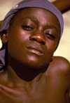 Africa - Cabinda - Tchiowa - Congo Portugus: teenager with and attitude / adolescente - photo by F.Rigaud