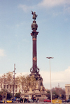 Catalonia - Barcelona: Chistopher Columbus monument / monumento a Cristobal Colon - pointing the way to America - photo by Miguel Torres