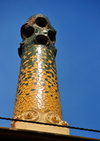 Barcelona, Catalonia: chimney with tile shards, Gaudi House Museum - 'la Torre Rosa', Park Gell, Carmel Hill, Grcia district - UNESCO World Heritage Site - photo by M.Torres