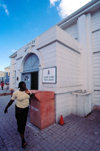 Cayman Islands - Grand Cayman - George Town - Public Library - photo by F.Rigaud