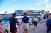 Grand Cayman - George Town: tourists arriving - photo by F.Rigaud
