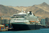 Antofagasta, Chile: port - Holland America cruise ship MS Prinsendam | crucero MS Prinsendam en el puerto - photo by D.Smith
