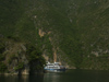 211 China - Chongqing municipality - Yangtze / Chang Jiang River: cruise boat (photo by M.Samper)