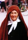 China - Kashgar (Xinjiang Province): a Uyghur woman - photo by G.Frysinger