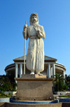 Brazzaville, Congo: Pierre Savorgnan de Brazza statue in front of his Memorial - French /  Italian explorer and governor-general of the French Congo, Avenue Amilcar Cabral, Quartier de La Plaine - photo by M.Torres