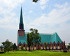 Brazzaville, Congo: Basilica of Saint'Anne of Congo - gardens and side view with Nabemba tower on the right - Basilique sainte Anne du Congo - architect Roger Erell - Rue dAbomey / Avenue de la Paix, Poto-Poto - photo by M.Torres