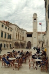 Croatia - Dubrovnik: winter cafe on Stradun - photo by J.Banks