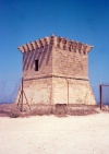 Cyprus - Larnaca: coastal defenses - small fort - photo by Miguel Torres