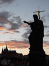 Czech Republic - Prague: Statue on the Charle's bridge and Hradcany Castle (photo by J.Kaman)