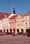 Czech Republic - Ceske Budejovice / Budweis (Southern Bohemia - Jihocesk - Budejovick kraj): arcade on Zizka square (photo by M.Torres)