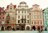 Czech Republic - Prague / Praha: faades on Staromestke square (house of the Stork/Storch on the left) (photo by Miguel Torres)