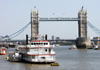 London: Dixie Queen - Mississippi on the Thames - Tower Bridge - photo by K.White