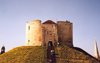 York (North Yorkshire): 1190 Pogrom venue - Clifford's tower (photo by Miguel Torres)