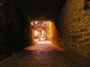 Estonia - Tallinn: night falls in the old town - Sweater Wall - St Catherine's Passage - photo by J.Kaman