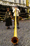 Germany / Deutschland / Allemagne -  Baden-Wurttemberg -Schwbisch Gmnd: a 4.5 meter Alphorn - Alpenhorn, ,Alphornblser,Blasmusik,musician,Musik,Musikinstrument,playing,Stadtfeste,Swiss horn (photo by W.Schmidt)
