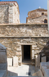 Greece - Paros: the ancient Byzantine Ekatontapyliani Church in Paroikia - detail - photo by D.Smith