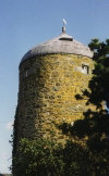 Channel islands - Sark - bailliage de Guernesey: 16th century windmill - stone tower - highest point in the Channel Islands - photo by G.Frysinger