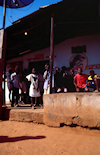 Guinea Bissau / Guin Bissau - Bula: kids at the Jurassic Park cinema / crianas no cinema (foto de / photo by Dolores CM)