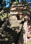 Tegucigalpa, Honduras: replica of the Pre-Columbian Temple Pyramid of Copn in Concordia Park - barrio Abajo - photo by M.Torres