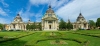 Hungary / Ungarn / Magyarorszg - Budapest: decorative flower beds in front of Szchenyi baths (photo by P.Gustafson)