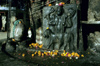 India - Uttaranchal - Rishikesh: Lingam / Linga - symbol for the worship of the Hindu god Shiva - photo by W.AllgwerDer Lingam (Sanskrit: linga) ist ein Symbol, das eng mit der Hindu-Gottheit Shiva in Verbindung steht. Der phallusartige Shiva-Lingam wi