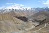 India - Manali to Leh highway: valley and mountains - photo by M.Wright