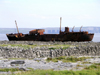 Ireland - Inisheer - Aran islands (Galway / Gaillimh county): shipwreck (photo by R.Wallace)
