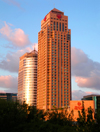 Ramat Gan, Tel Aviv district, Israel: Sheraton City Tower hotel - architects Bareli, Levitsky, Kasif - skyscraper in the Diamond Exchange District - Israeli Manhattan - photo by Efi Keren